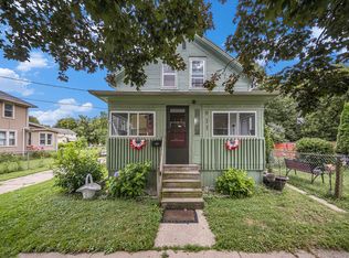 911 N Blackstone St, Jackson, MI 49202