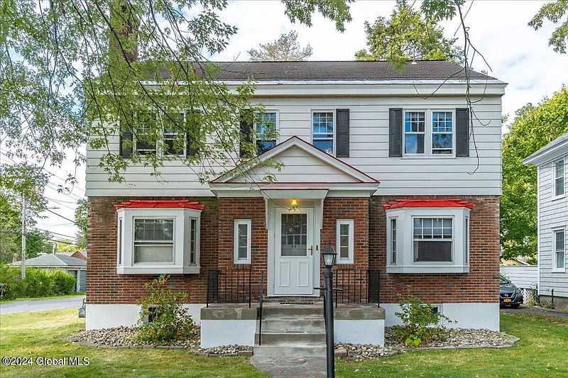 2nd image of 33 Harris Avenue