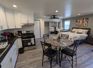 7961 Loma Verde Ave #1, Canoga Park, CA 91304