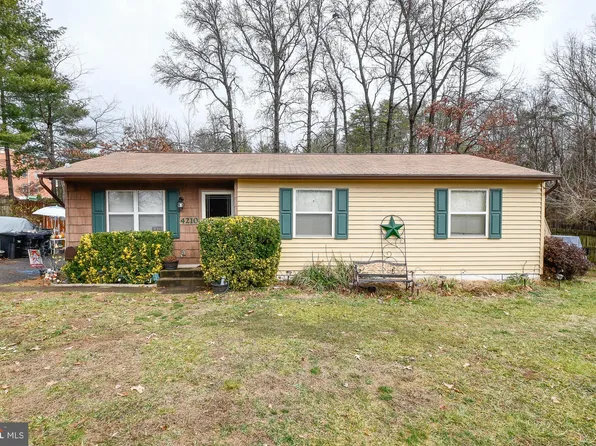 4210 Meyers Rd, Triangle, VA 22172