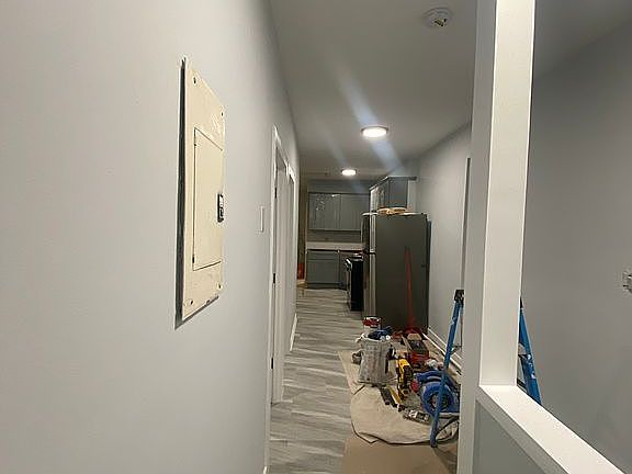 4th image of 281 South Ave