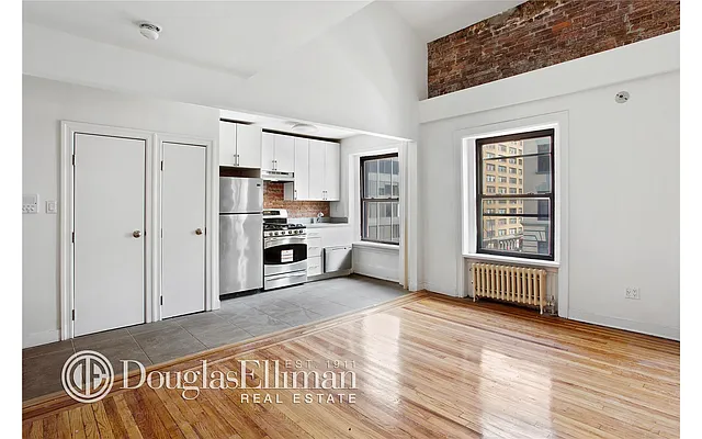 Rented by Douglas Elliman | media 19