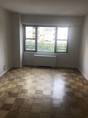 Rented by Carlyle Property Management | media 14