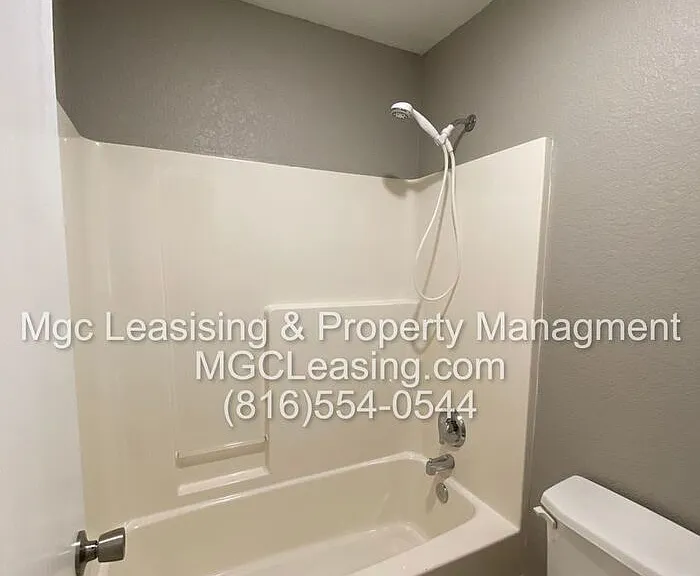 504 SW 5th St — Photo 14