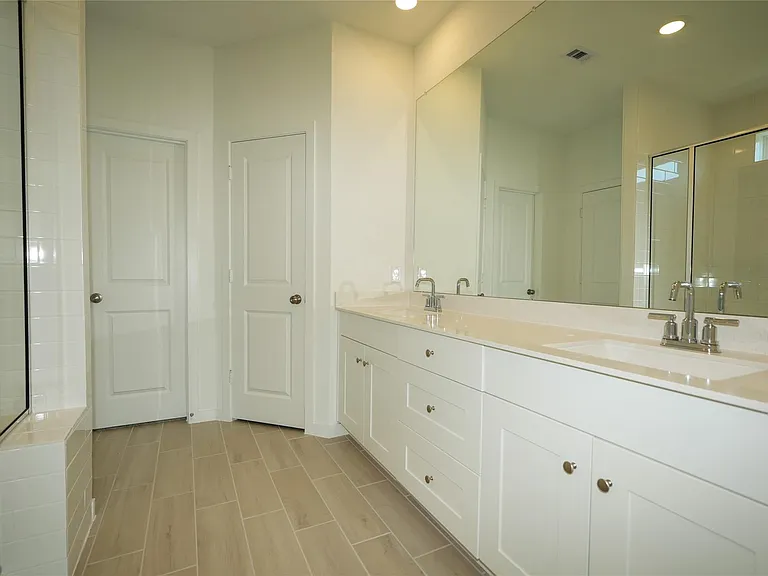 6403 Periwinkle Blossom Ln — Photo 13