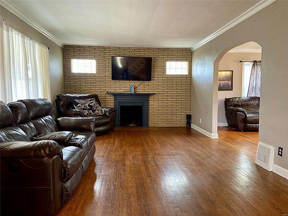 5th image of 2509 Delmar Ave