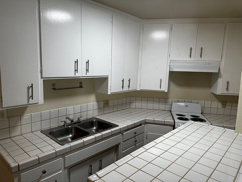1st image of 7820 Baird Ave APT 1