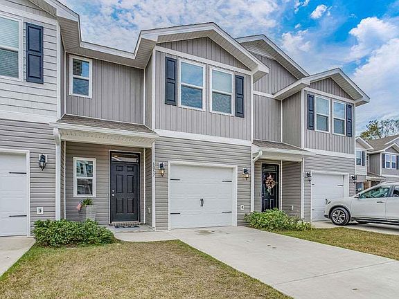 2nd image of 6057 Royal Port Ct