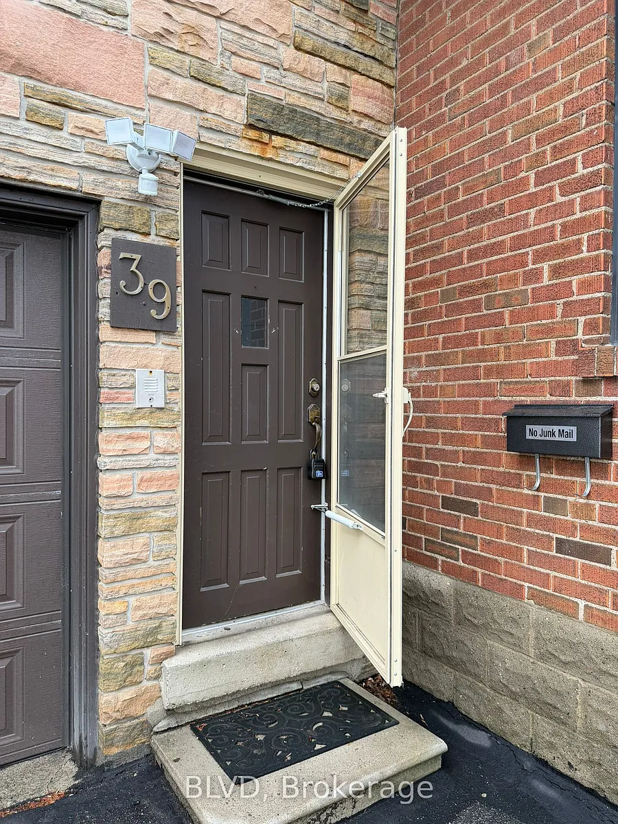 Building Photo - 39 Johnston Ave #BSMNT