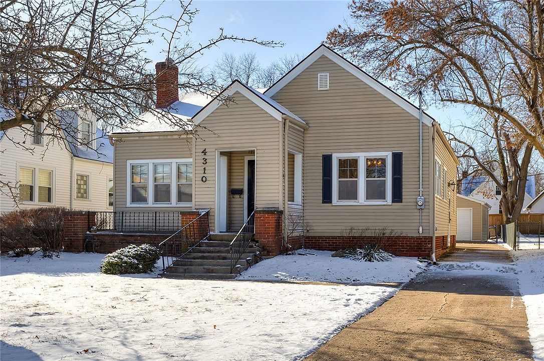 4310 Sheridan Ave, Des Moines, IA 50310 Zillow