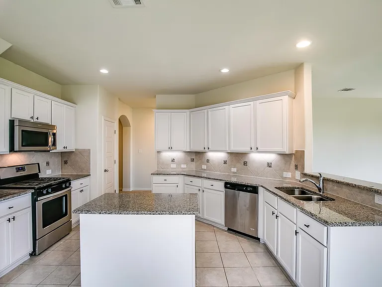 226 Hot Spring Valley — Photo 3
