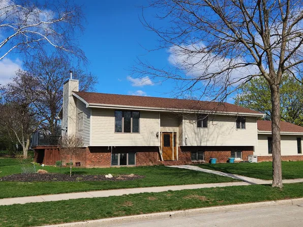 3215 N Racine St, Appleton, WI 54911