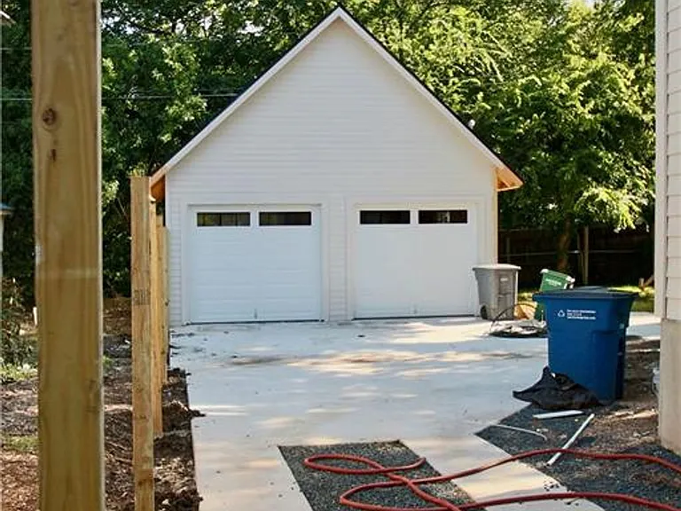 705 Harris Ave #C — Photo 31
