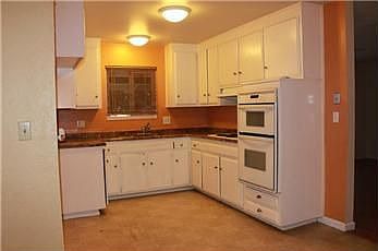 3rd image of 160 W Woodland Ave
