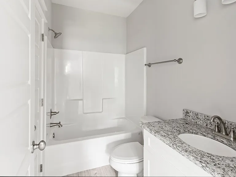 1419 Gatewood Pl — Photo 7