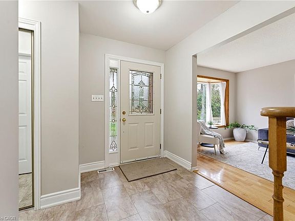3rd image of 222 Riverview St