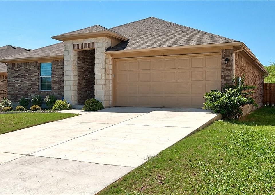 1st image of 13204 Cantarra Dr