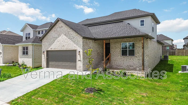 4 bed, 3.0 bath, 2254 sqft, $2,590 — Photo 1