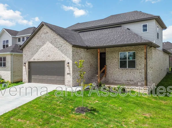 1061 Whistler St, Centerton, AR 72719