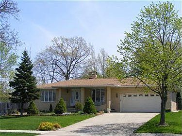 1st image of 7025 Mooncrest Dr
