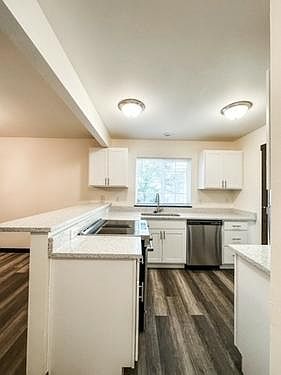 5th image of 21411 12th Ave S