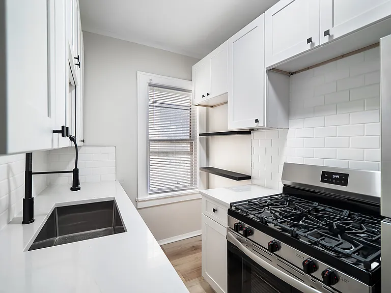 2373 Euclid Heights Blvd #4 — Photo 24