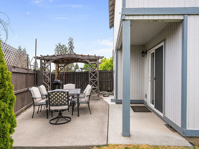 61095 Borden Dr — Photo 10