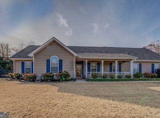145 Lakefront Dr, Covington, GA 30016