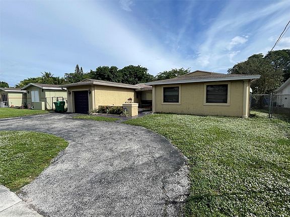 3rd image of 2420 NW 42nd Avenue