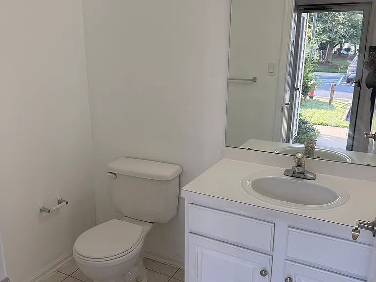 1209 Blossom Cir — Photo 24
