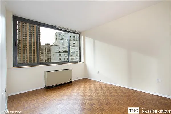 Rented by TNG Nassimi Realty | media 9