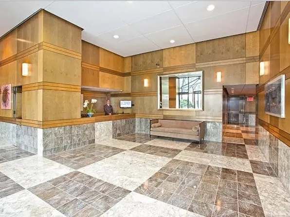 300 East 85th Street 2201 image 2 of 5
