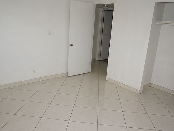3rd image of 3687 Lanai Ave