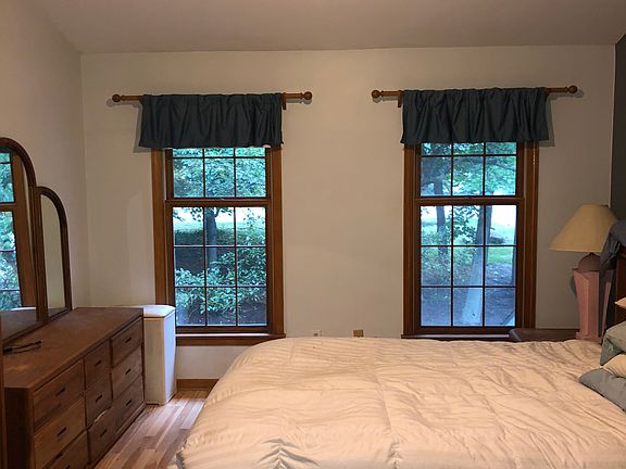 3rd image of 5379 Towbridge Dr