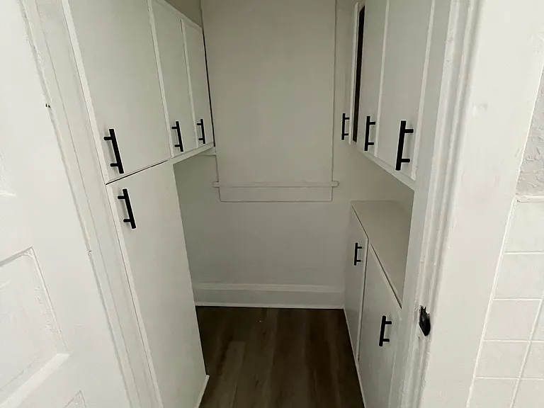 1601 Oakley Ave — Photo 3