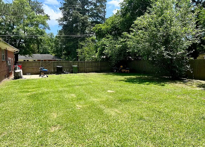 1203 Dunbar Ave — Photo 2