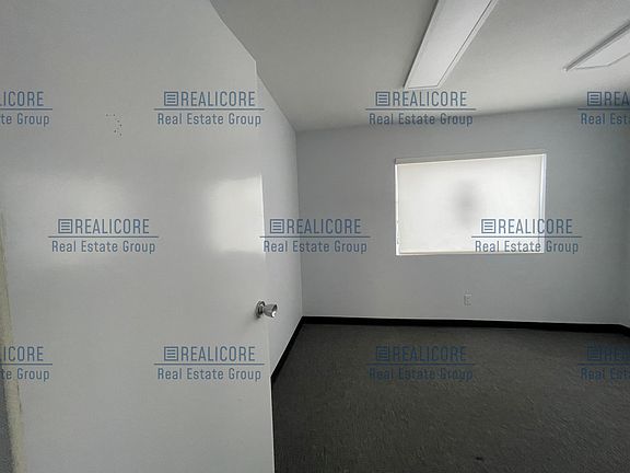 4th image of 370 W 6th St Suite 125