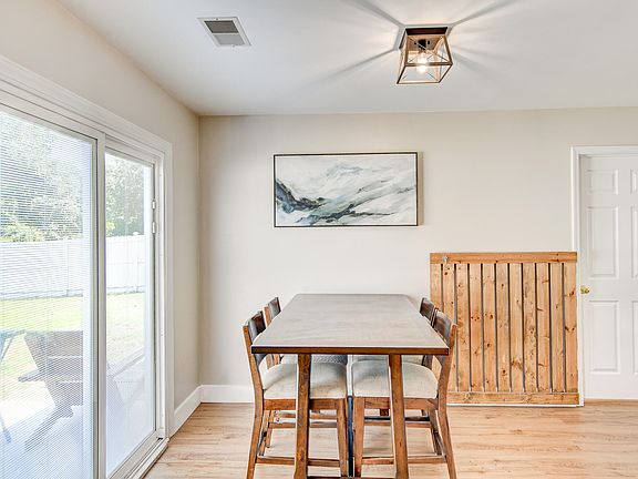 4th image of 4805 Wheatfield Dr
