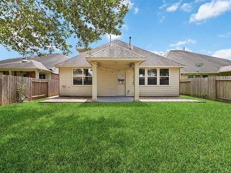 24526 Foxberry Glen Ln — Photo 17