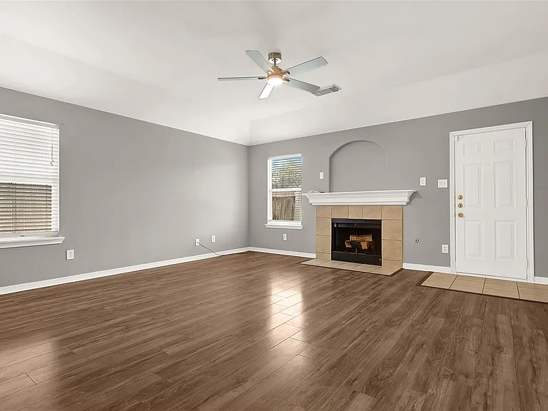 21630 Trilby Way — Photo 11