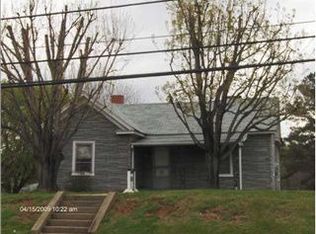 1410 N Main St, Roxboro, NC 27573