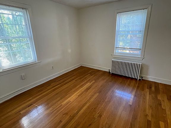 3rd image of 8306 Garland Ave #5