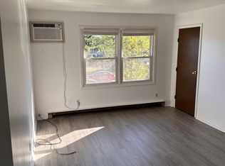 6896 Old Porter Ct APT D, Portage, IN 46368