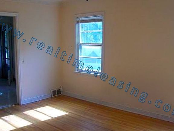 2nd image of 1655 Juno Ave #2