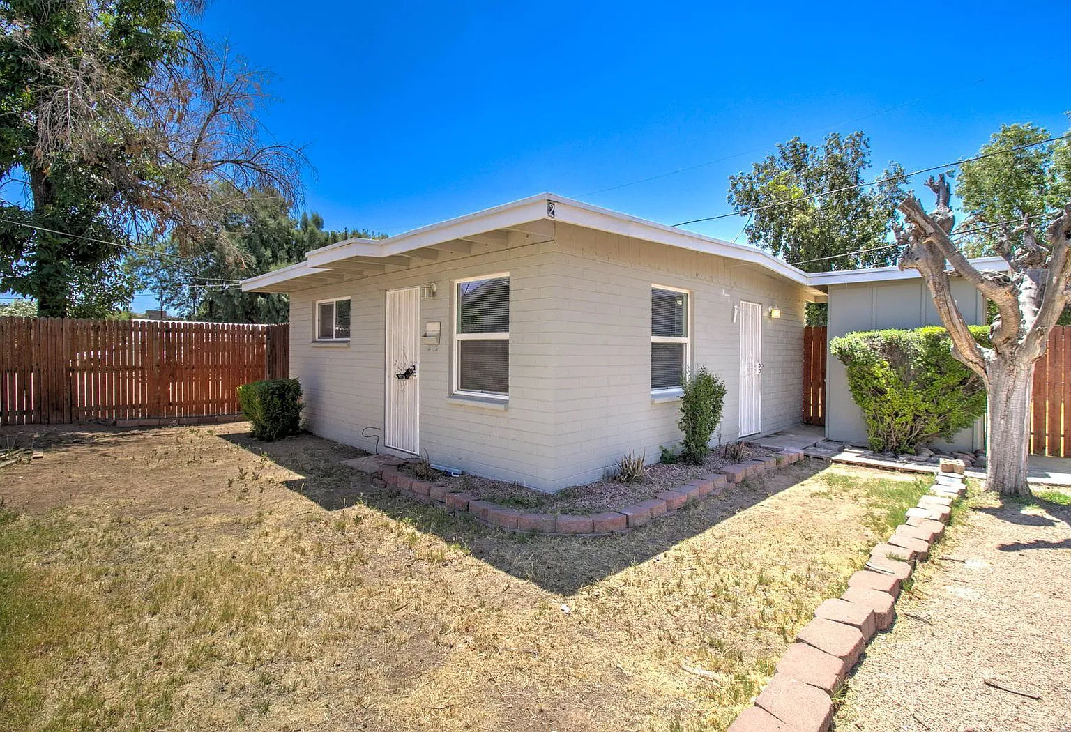 1 bed, 1.0 bath, 484 sqft, $1,100 — Photo 1