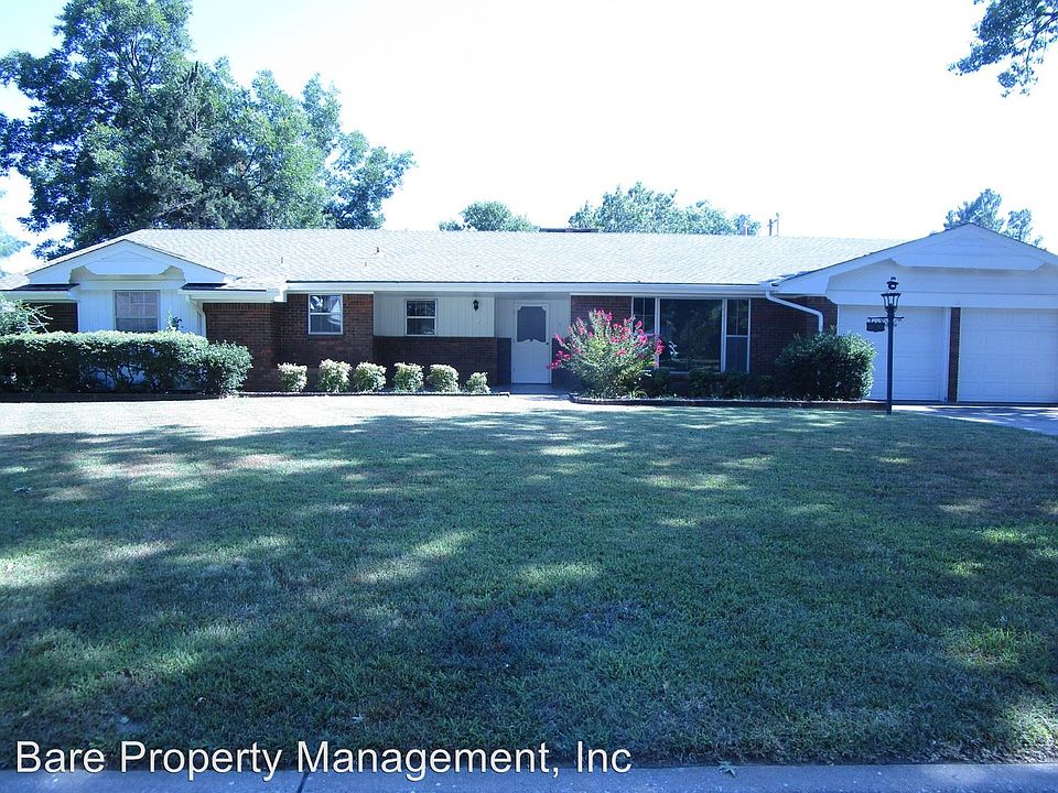 1st image of 1630 Holliday Dr