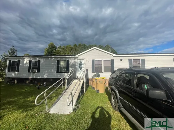223 Saddlehorn Ln, Guyton, GA 31312