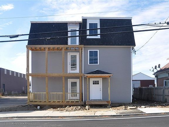 3rd image of 364 Woonasquatucket Ave