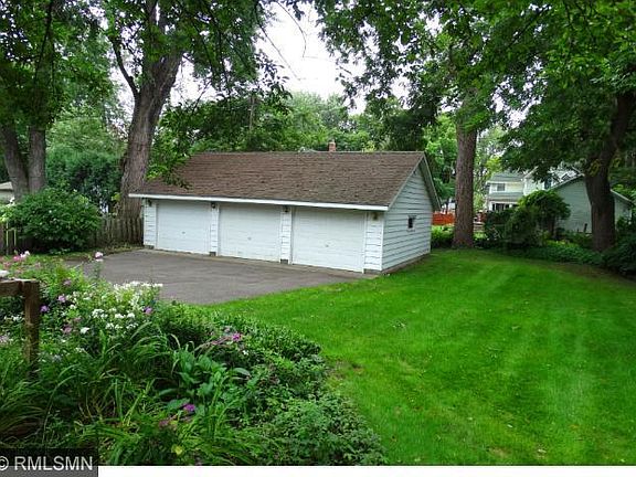 3rd image of 2296 5th St