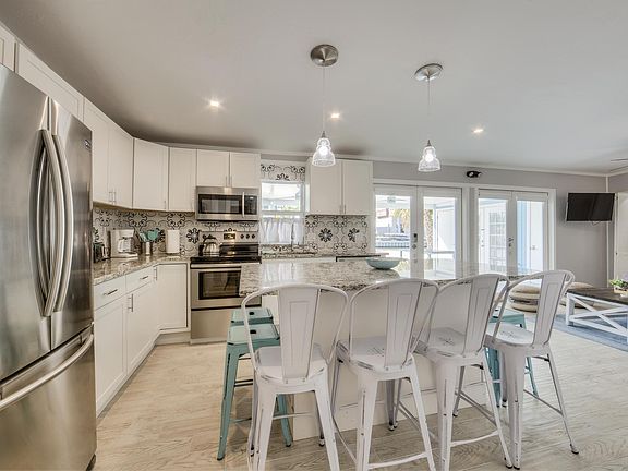 5th image of 151 Matanzas St #2